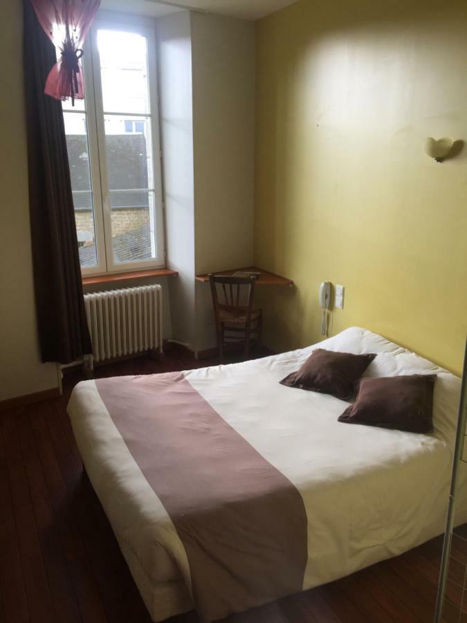 Au Pere Tranquille Hotel Tinchebray-Bocage Ngoại thất bức ảnh